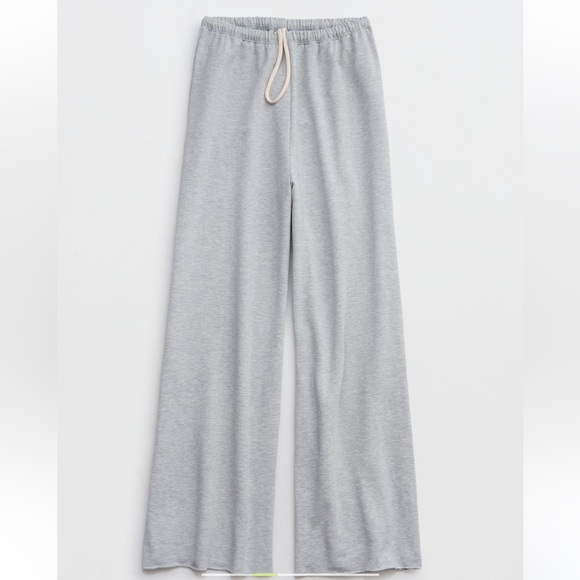 Aerie OFFLINE By Aerie OTT Fleece Super Wide Leg Pant Heather Gray - Picture 1 of 6